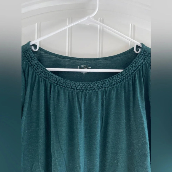 Ann Taylor Loft Dark Green Pleated 3/4 Sleeve Banded Hem  Top Size XS - Picture 3 of 8